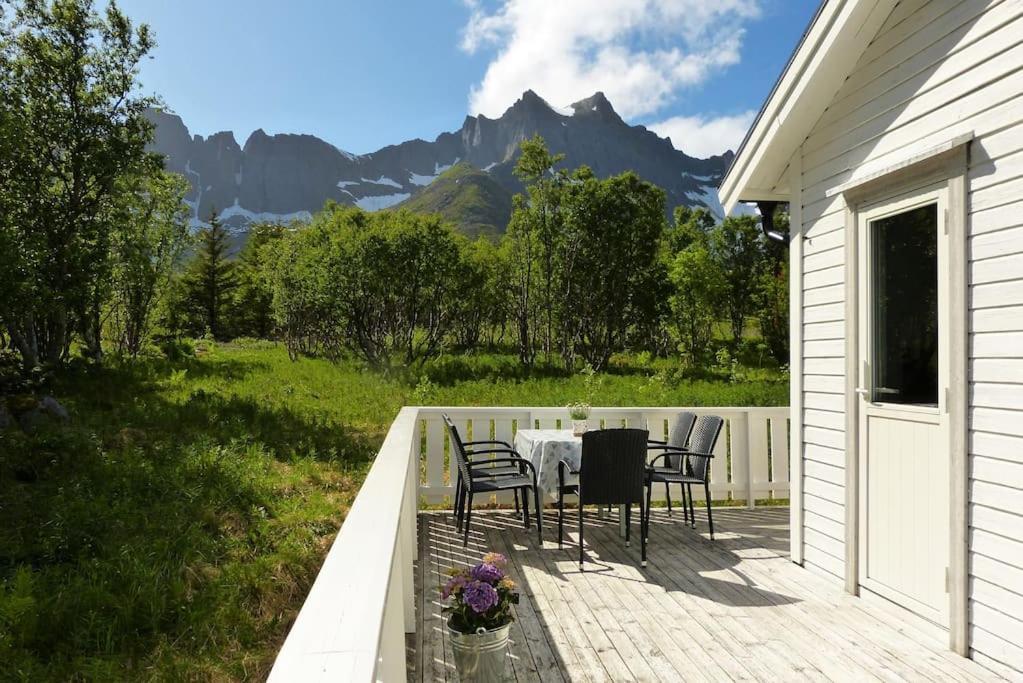 Cozy Apartment Between Sea And Mountains Mefjordvær Buitenkant foto